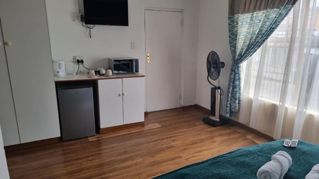 Epic Den Lodge Phuthaditjhaba Zewnętrze zdjęcie